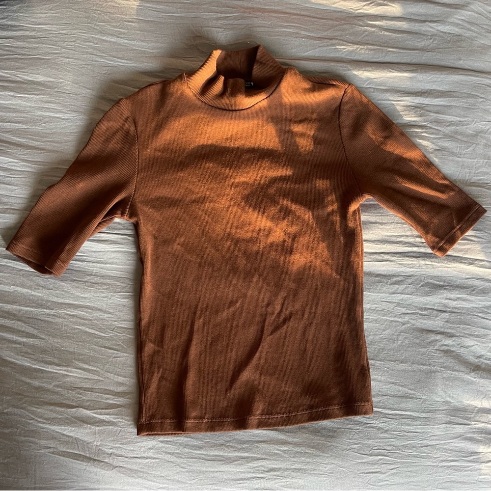Zara Ribbed Mock Neck Shirt